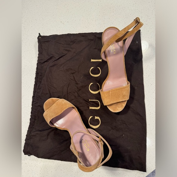 High Heels but very comfy Caramel Platform Gucci! As new! Used only twice! - Picture 13 of 13